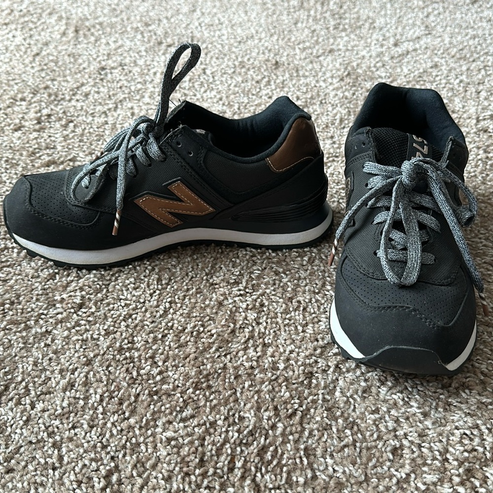 New balance 574 sneaker size 6.5